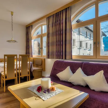 Bischoferhaus * Serfaus