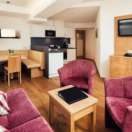 Bischoferhaus * Serfaus